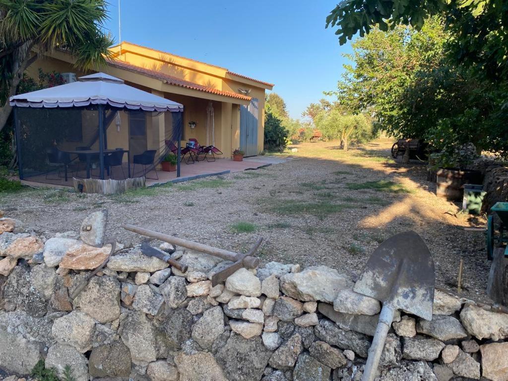 Casa Margherita Cabras Exterior foto